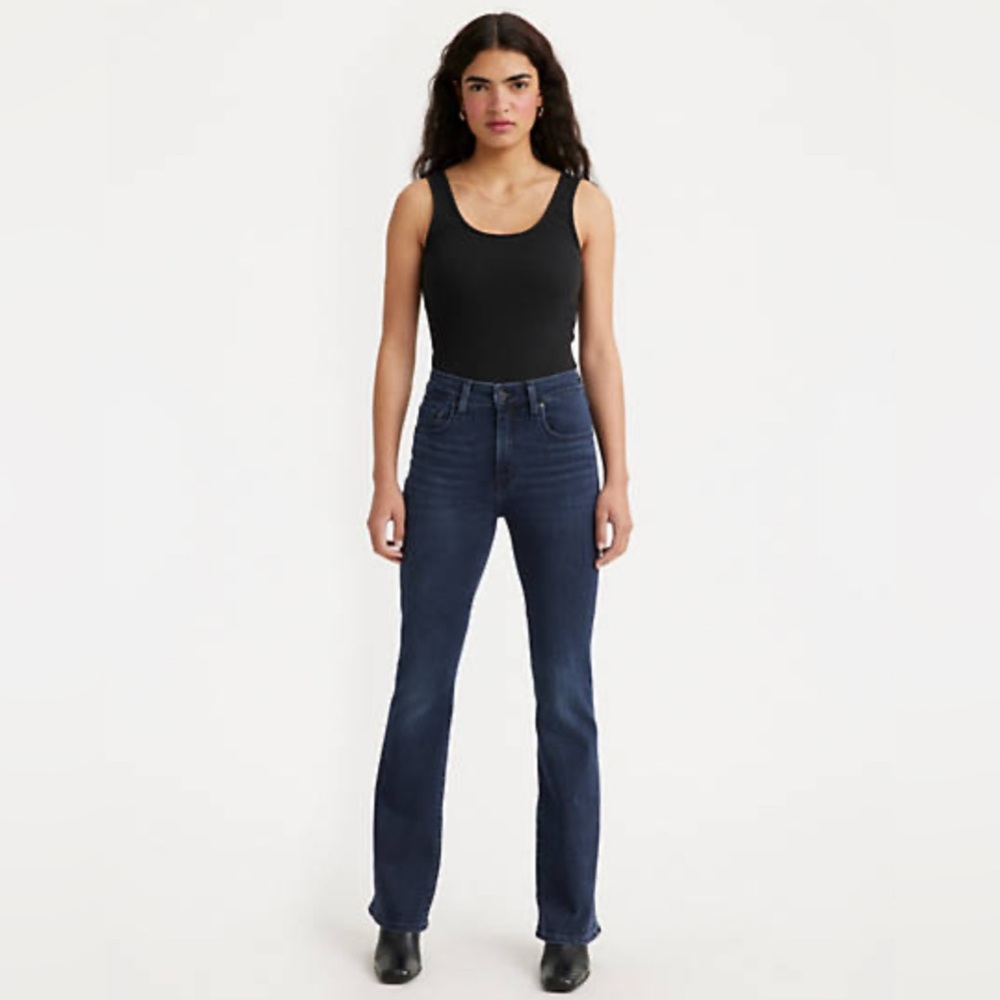 725 HIGH RISE BOOTCUT LOTS OF LOVE 27x 30l